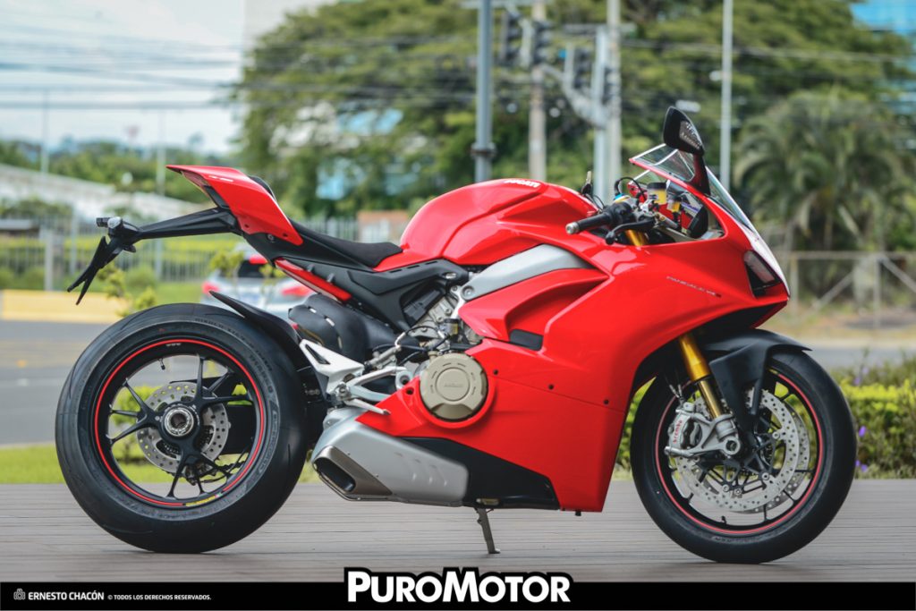 Ducati Panigale V4S De Las Pistas A La Calle Puro Motor