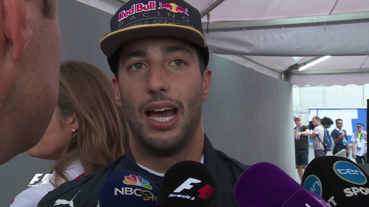 Drivers Report Back After Qualifying | Malaysian Grand Prix 2016