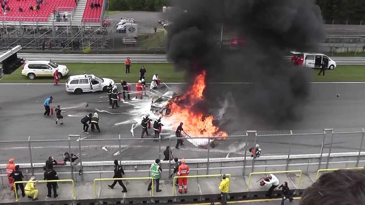 Horrible crash Brno Crash FIA GT Brno Lamborghini Gallardo Super Trofeo LP 560-4 crash .mpg