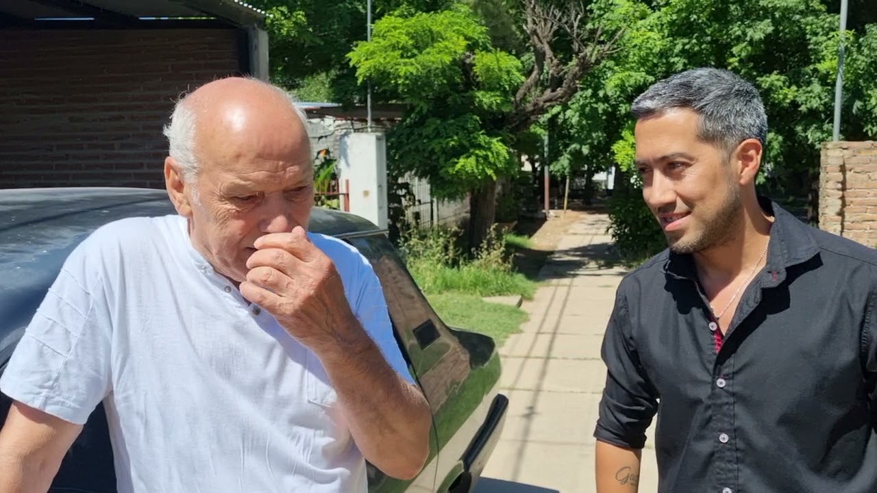 SU NIETO LE CUMPLIO UN SUEÑO "no puedo creer que tenga un auto en la puerta de casa"
