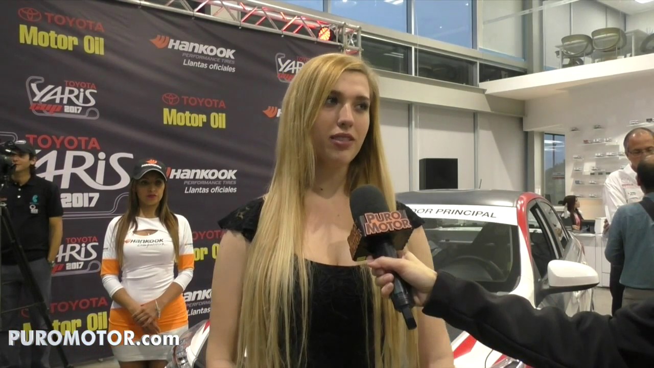 Sabrina Formal Presentación Pilotos Yaris Cup 2017