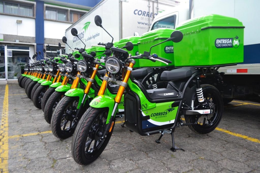 Así son las motocicletas eléctricas que adquirió Correos de Costa Rica